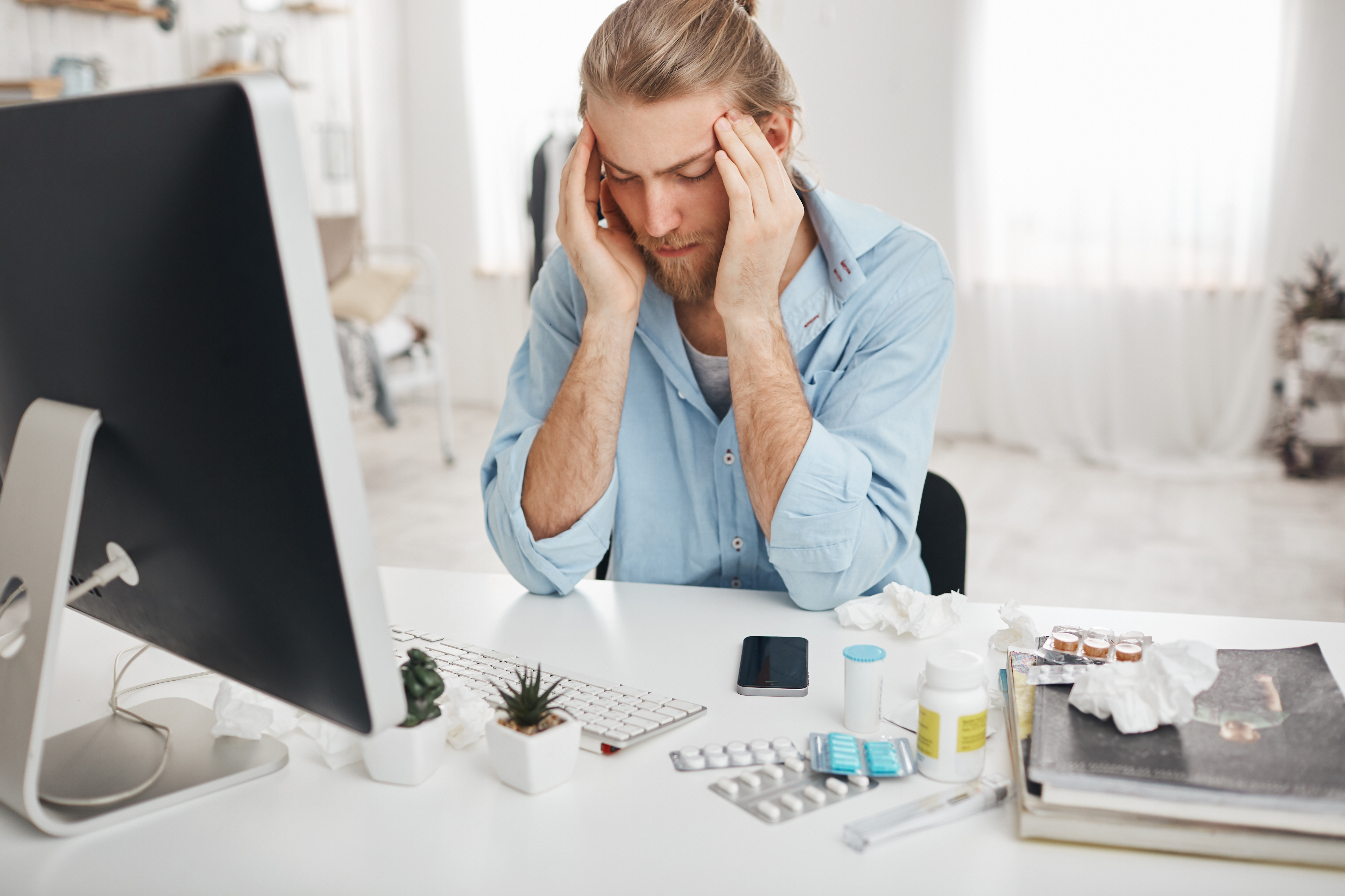 How to Identify Overloaded Employees: 9 Signs to Watch Out For